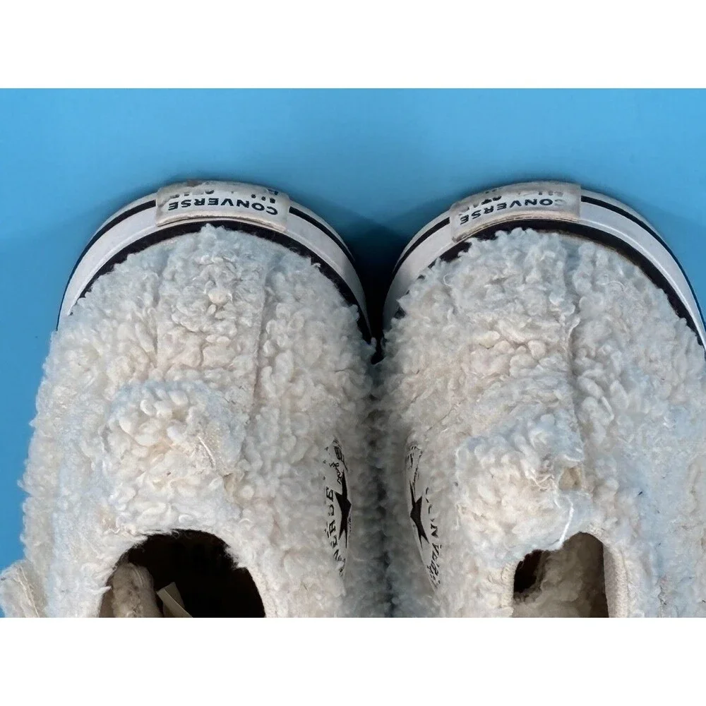 Converse Chuck Taylor Teddy Bear Sherpa Kids Size 10 High Top A07960C Cute! T D